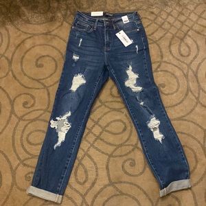 Judy Blue distressed dark boyfriend jean. New with tags. Size 1/25. High waist